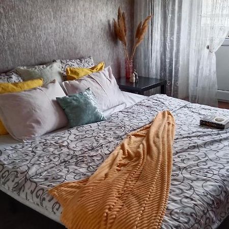 Трехкомнатные Апартаменты В 15 Микрорайоне С Видом На Каспийское Море И Возле Моря Aktau  Exterior photo