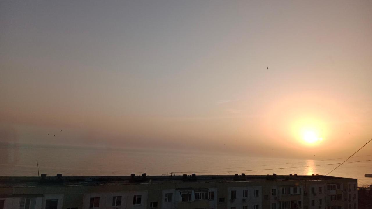 Трехкомнатные Апартаменты В 15 Микрорайоне С Видом На Каспийское Море И Возле Моря Aktau  Exterior photo